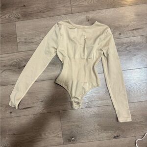 Backless shapewear bodysuit